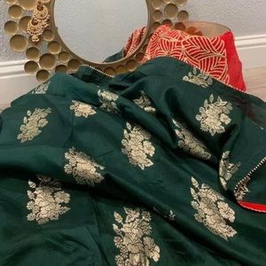 Dupian Silk Saree With Designer Blouse Piece
